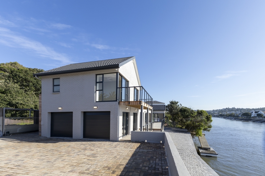 4 Bedroom Property for Sale in West Bank Eastern Cape